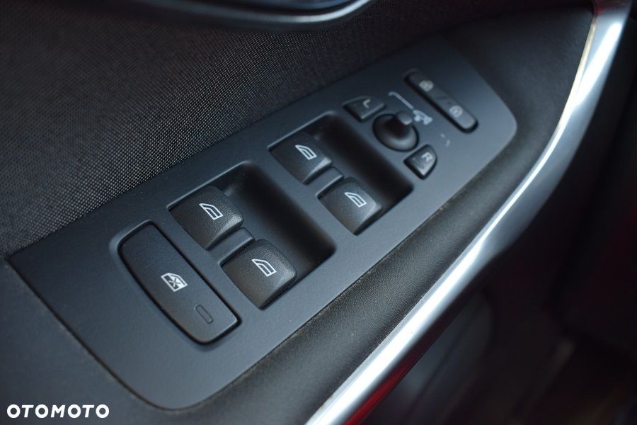 Volvo V40 Cross Country D3 Drive-E SCR Dynamic Edition - 23