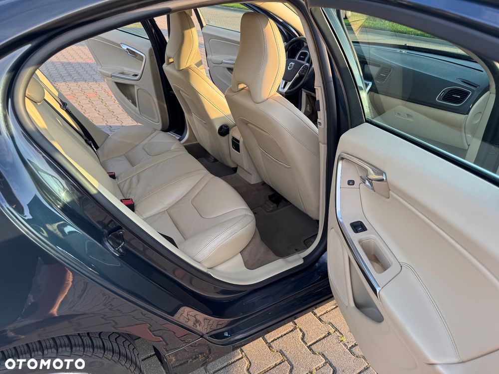 Volvo S60 2.5 T5 - 11