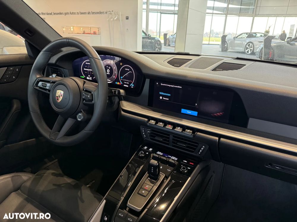 Porsche 911 Carrera PDK - 16