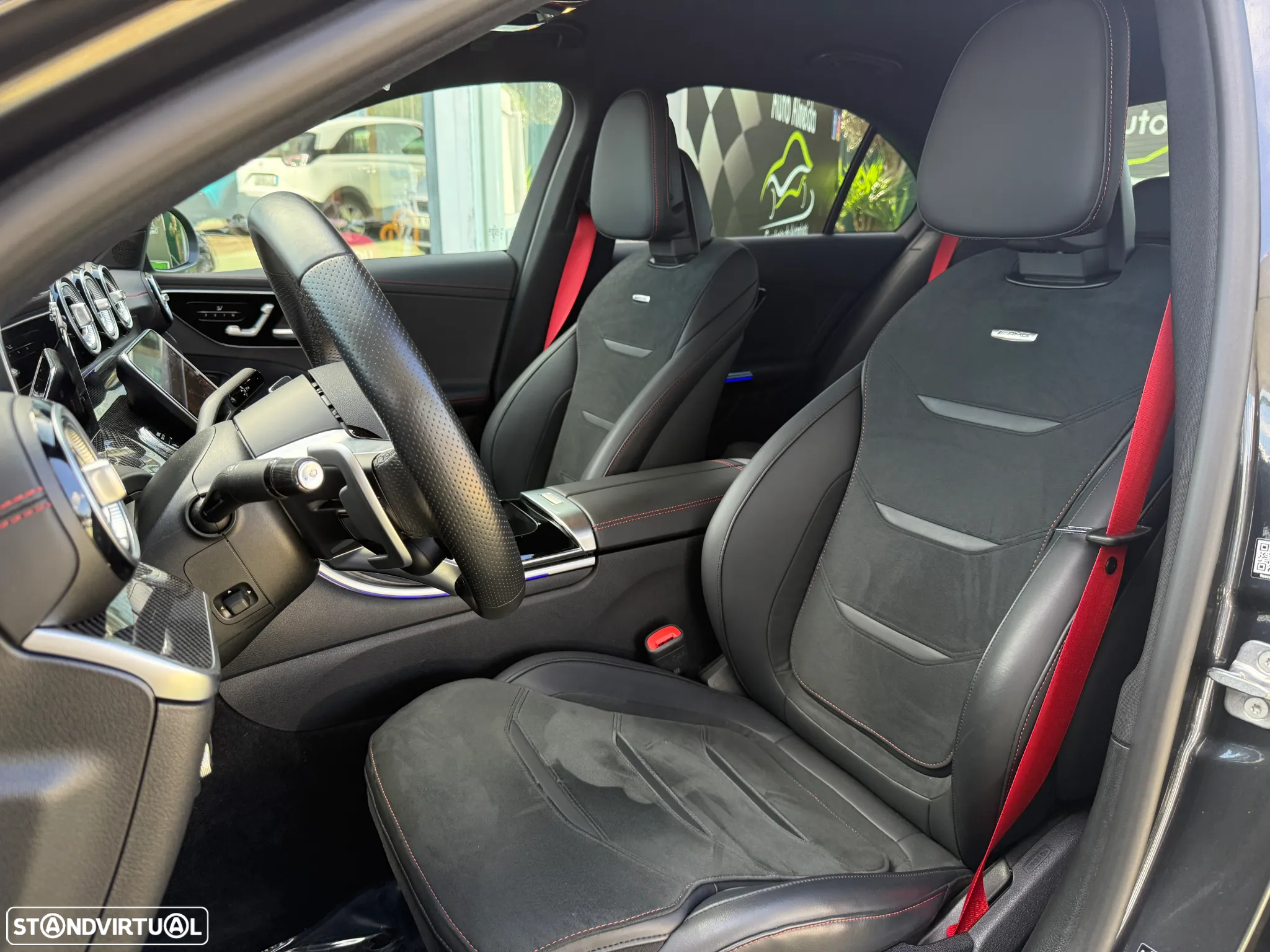 Mercedes-Benz C 43 AMG 4Matic - 32