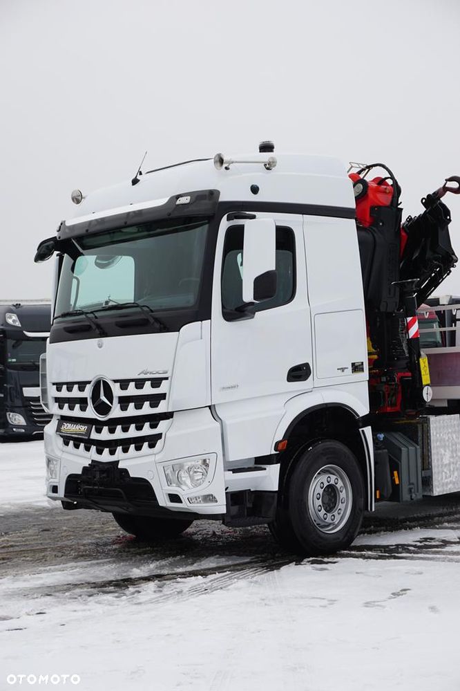 Mercedes-Benz / AROCS / 2651 / 6 X 4 / FASSI F 455 / WYS. 14,6 M / PILOT - 30