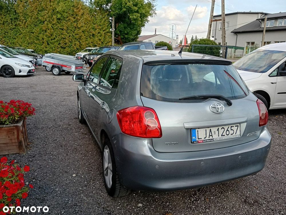 Toyota Auris - 5