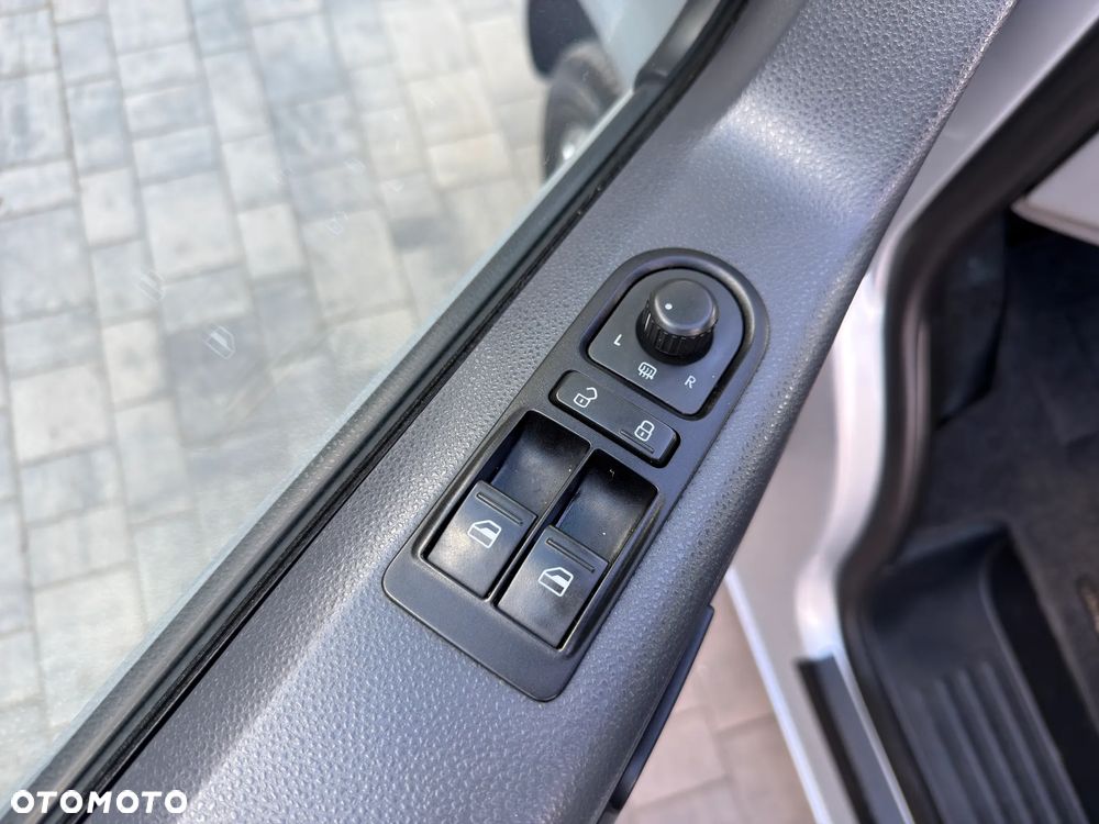 Volkswagen Transporter 2.0 TDI LIFT LONG L2H1 Długi 5os Faktura VAT 23% Czujniki Parkowania Automat - 27