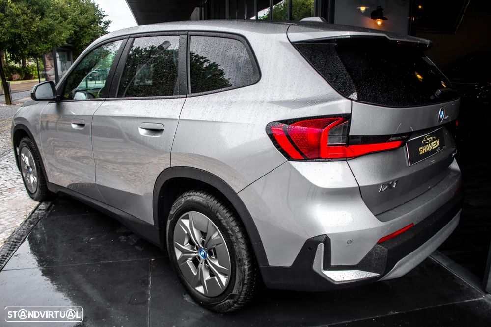 BMW iX1 xDrive30 - 6