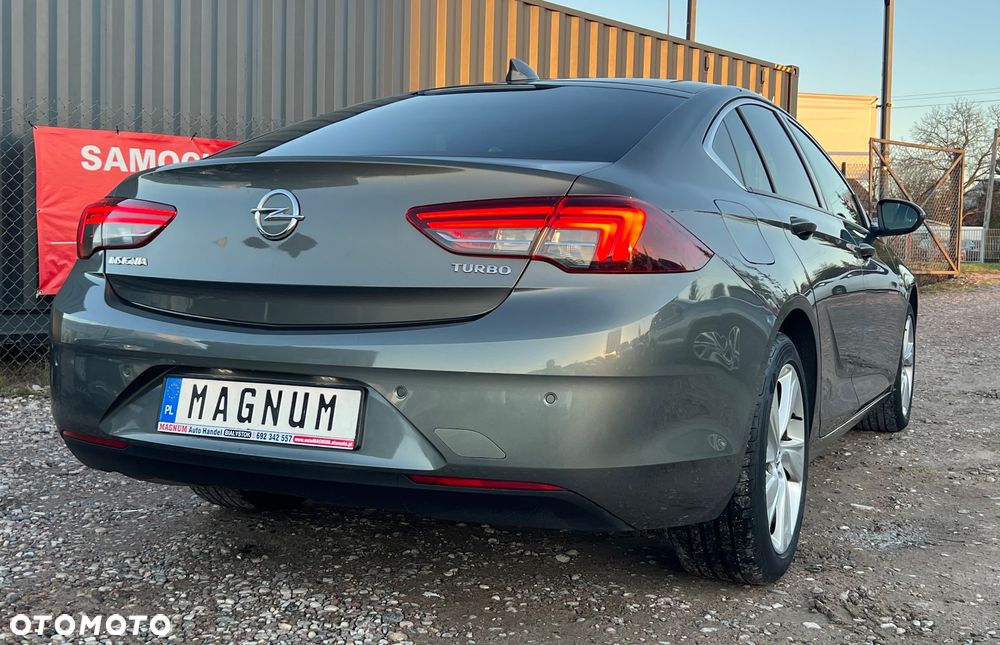 Opel Insignia - 32
