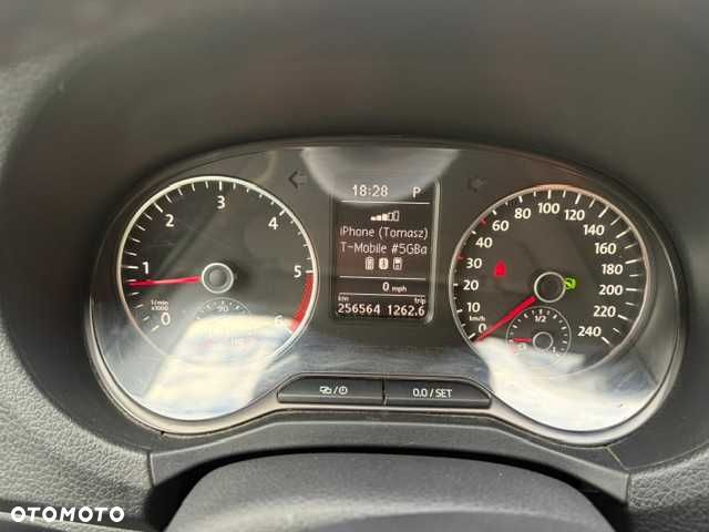 Volkswagen Amarok - 8