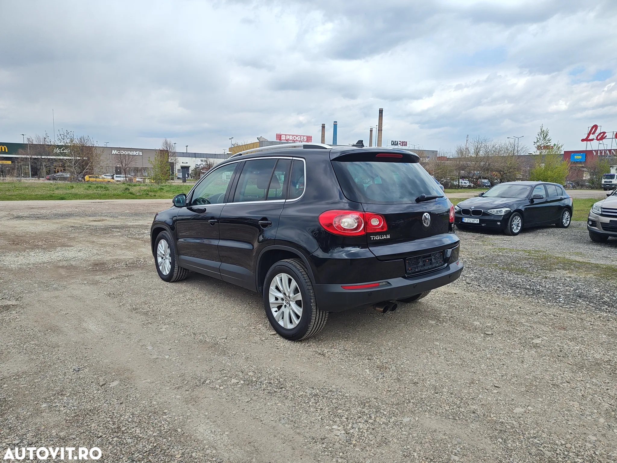 Volkswagen Tiguan - 3