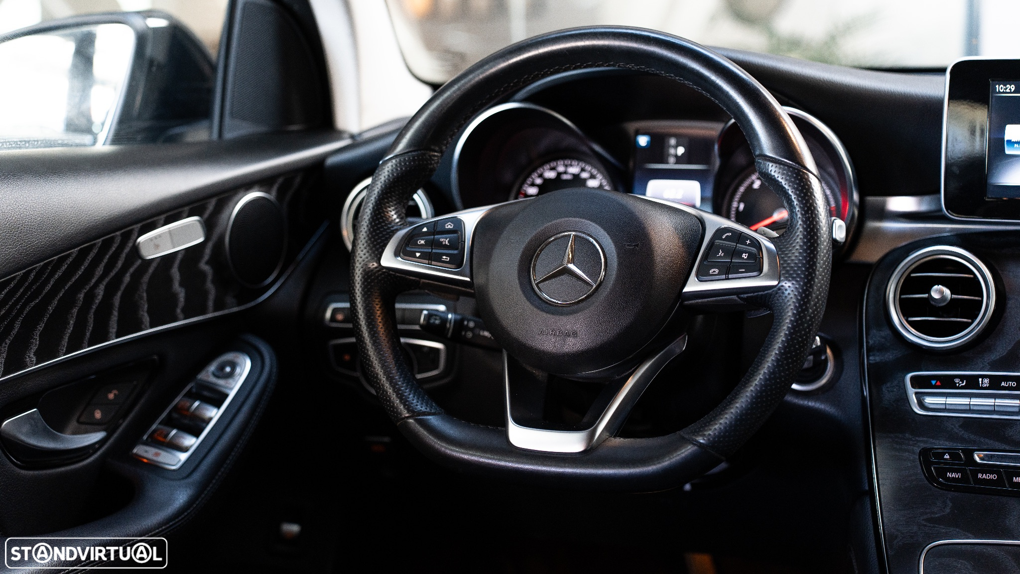 Mercedes-Benz GLC 350 d 4Matic 9G-TRONIC AMG Line - 34