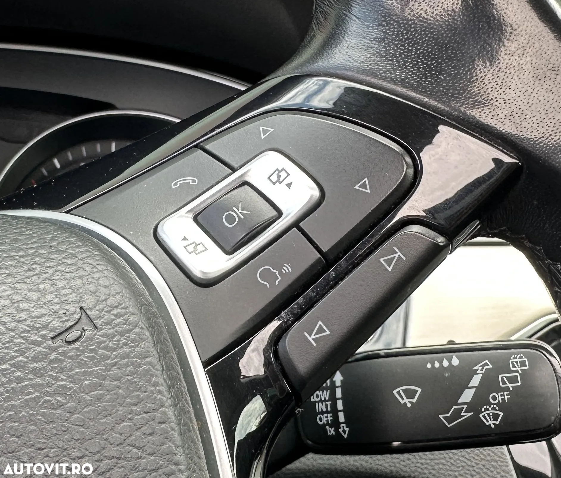 Volkswagen Passat - 38