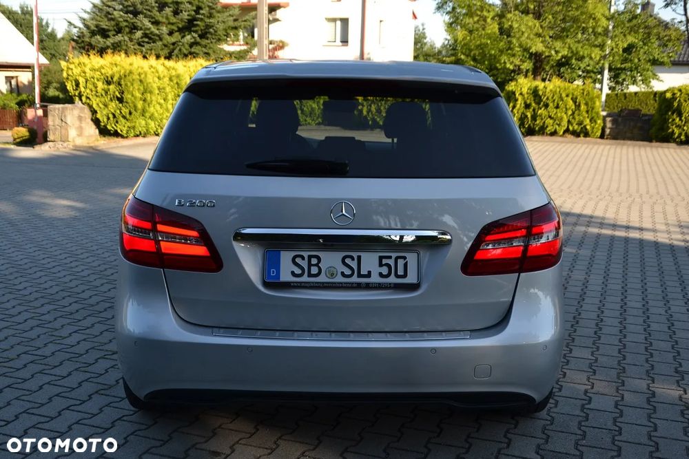 Mercedes-Benz Klasa B 200 7G-DCT UrbanStyle Edition - 5