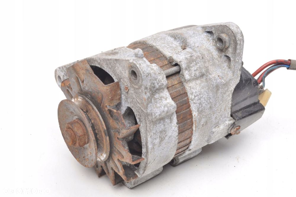 FORD GRANADA I 3.0 GXL ALTERNATOR 73R - 2