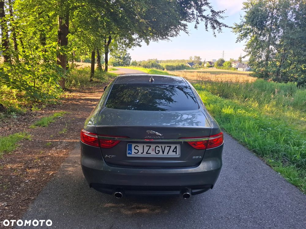 Jaguar XF 3.0 V6 Prestige - 22