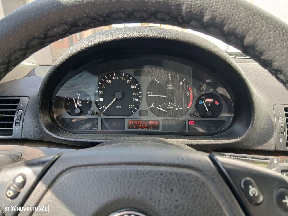 BMW 320 d — fotografia 10