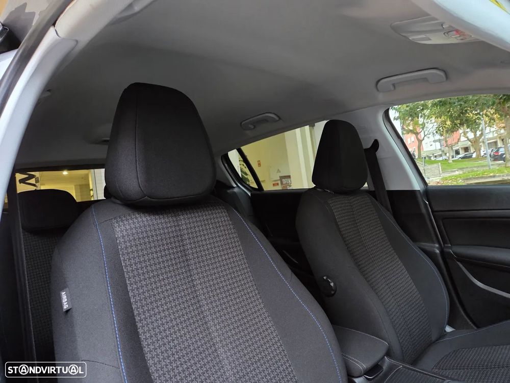 Peugeot 308 PureTech 130 GPF EAT8 Stop & Start Tech Edition - 25