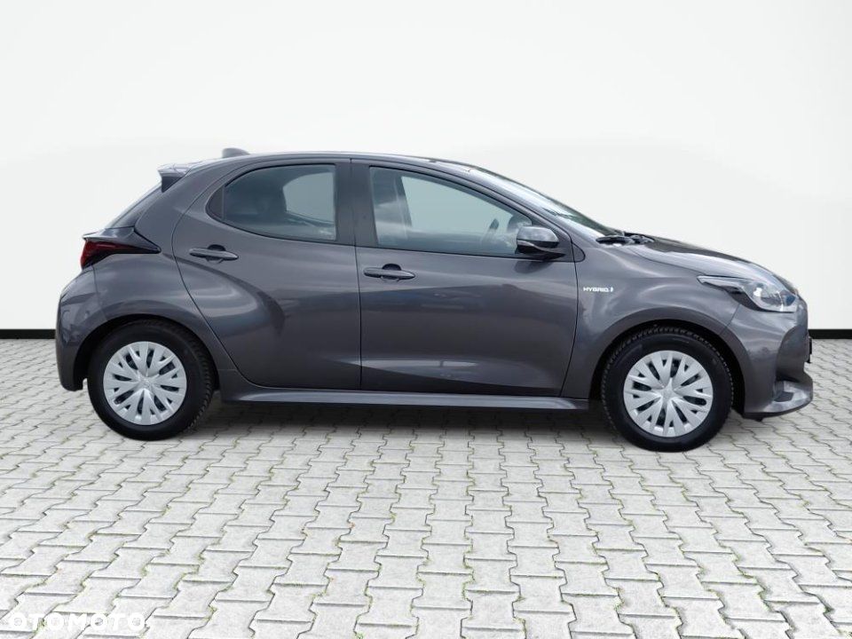 Toyota Yaris - 4