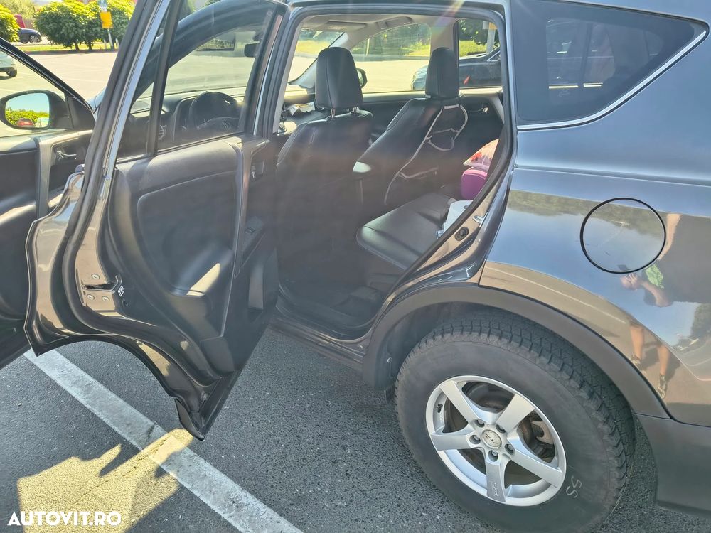 Toyota RAV4 - 3