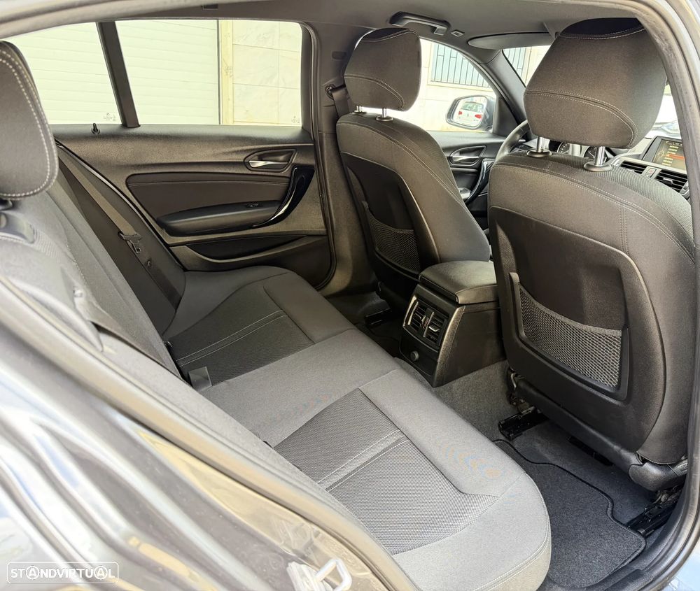 BMW 116 d Line Sport - 23