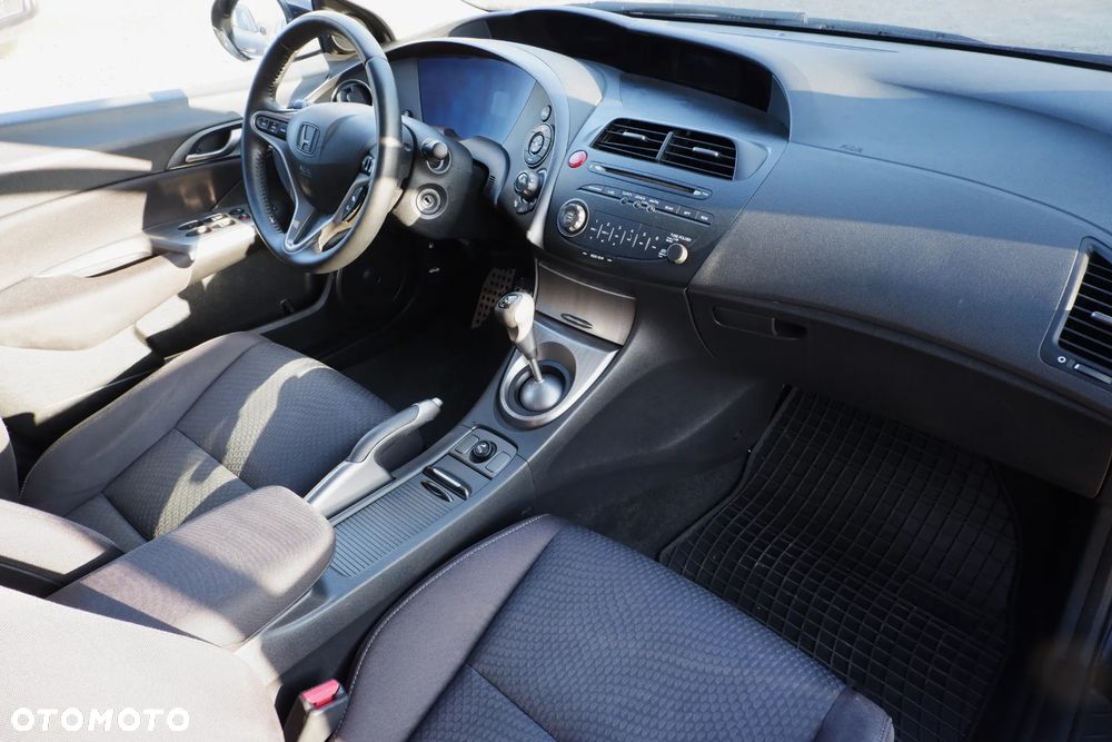 Honda Civic 1.4 i-VTEC Comfort - 4