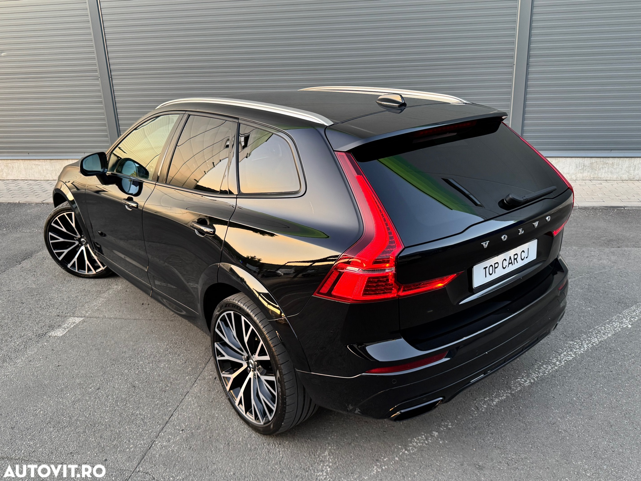 Volvo XC 60 D5 AWD R-Design - 15