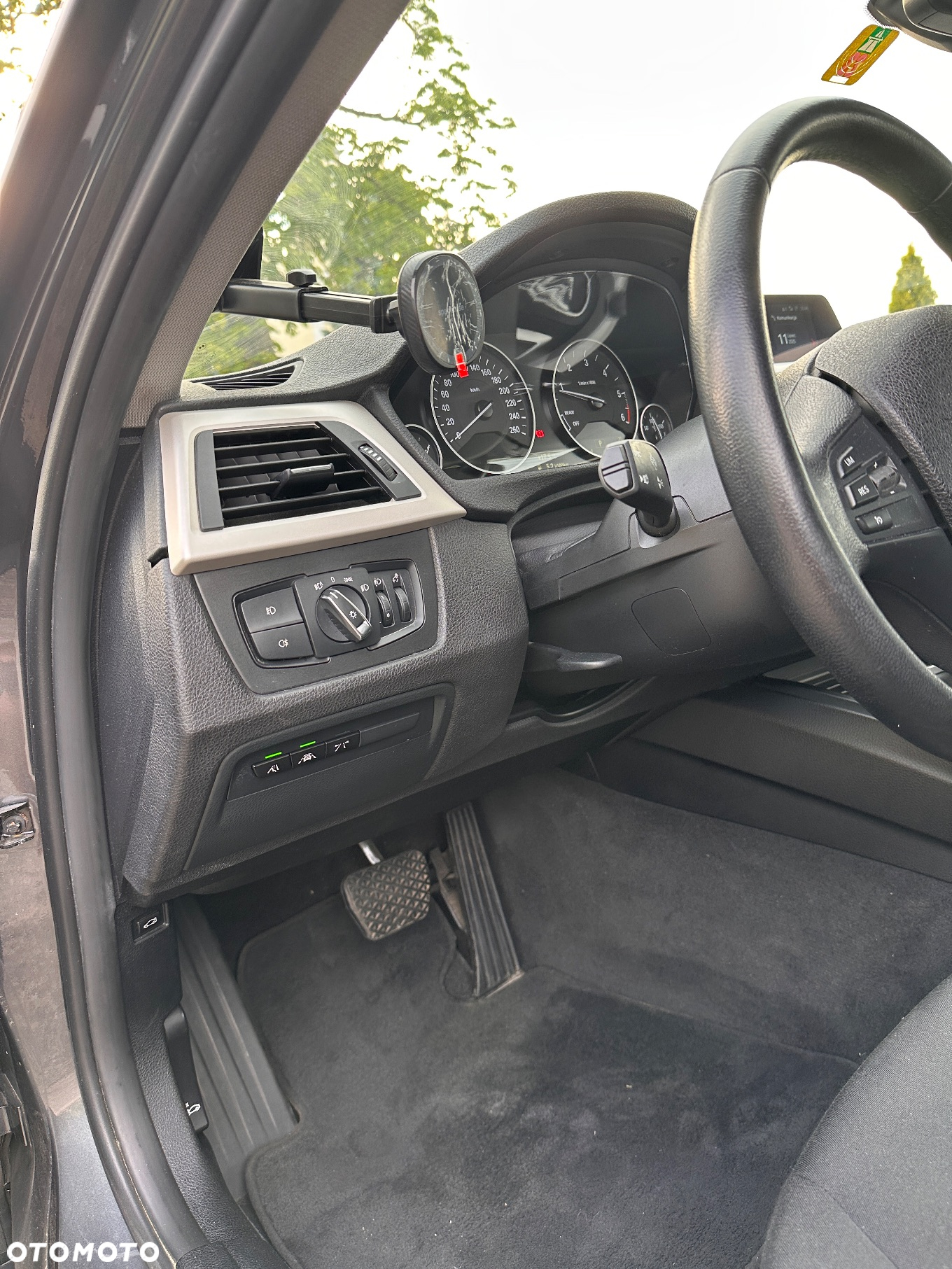 BMW Seria 3 316d Touring - 13