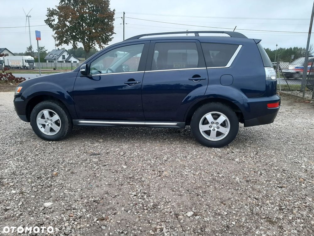 Mitsubishi Outlander 2.0 Intense 2WD CVT - 11