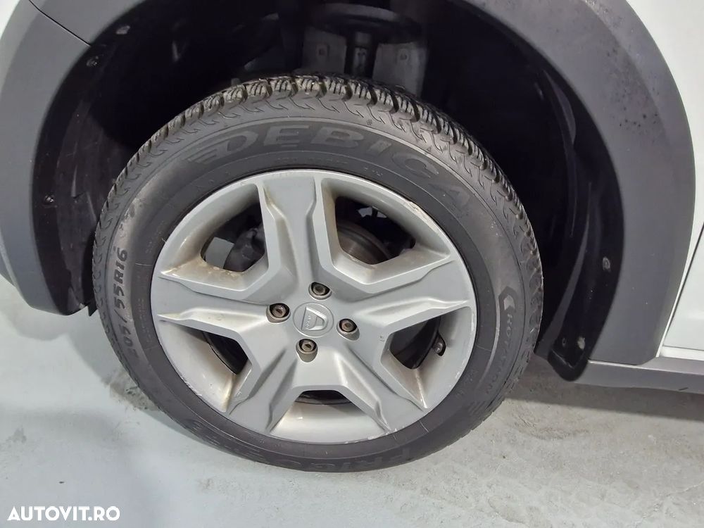 Dacia Sandero Stepway ECO-G 100 MT6 Essential - 4