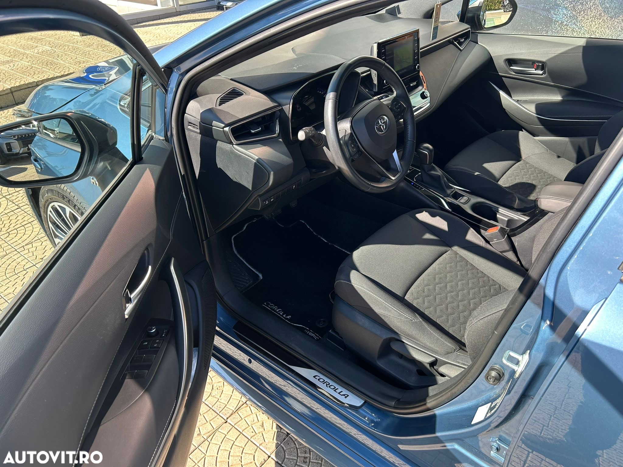 Toyota Corolla 1.8 Hybrid Comfort - 10