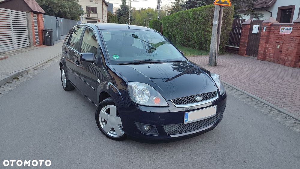 Ford Fiesta 1.4 Ghia - 17