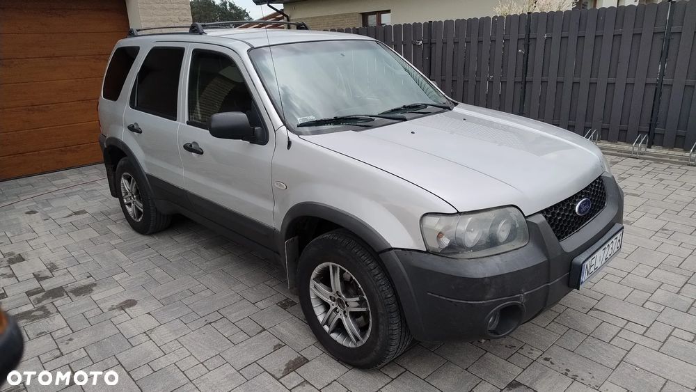 Ford Maverick Highclass - 2