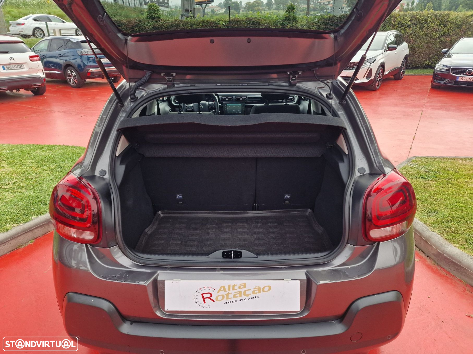 Citroën C3 1.2 PureTech Shine EAT6 - 5