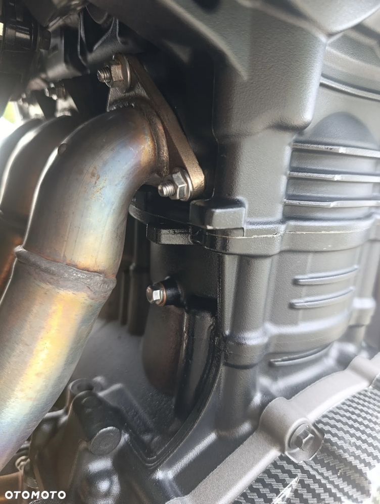 Triumph Street Triple - 10