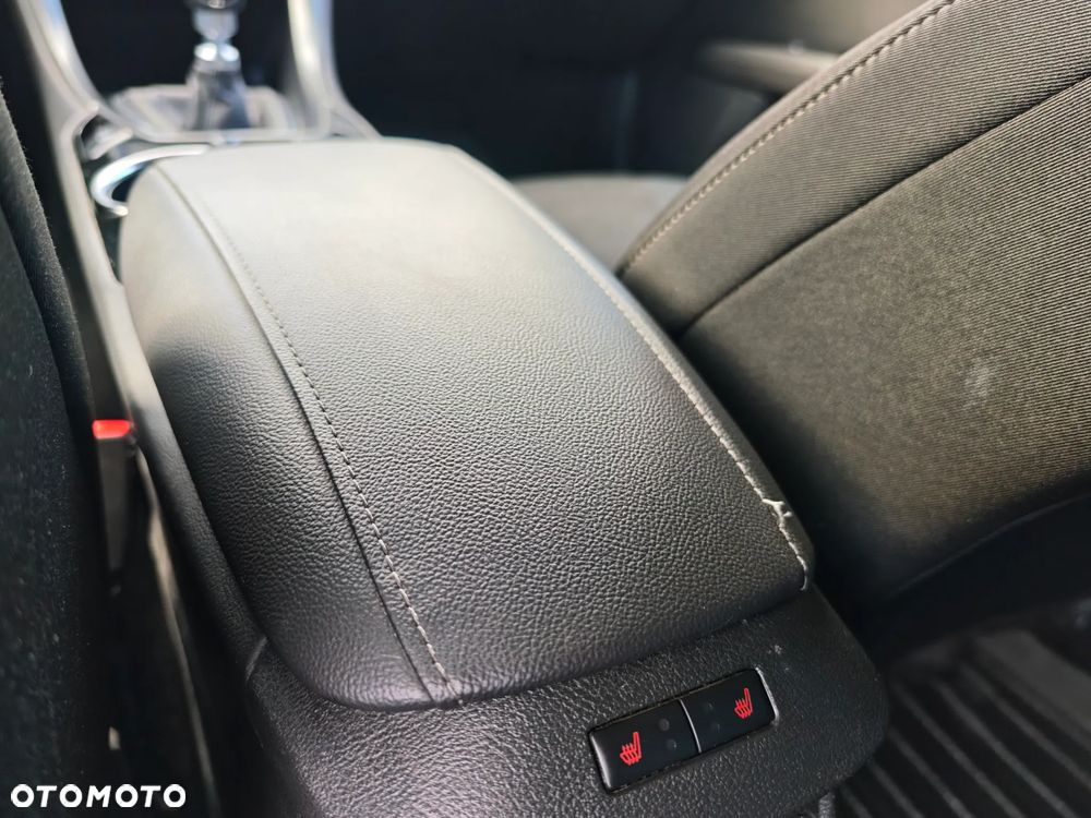 Ford Mondeo - 19