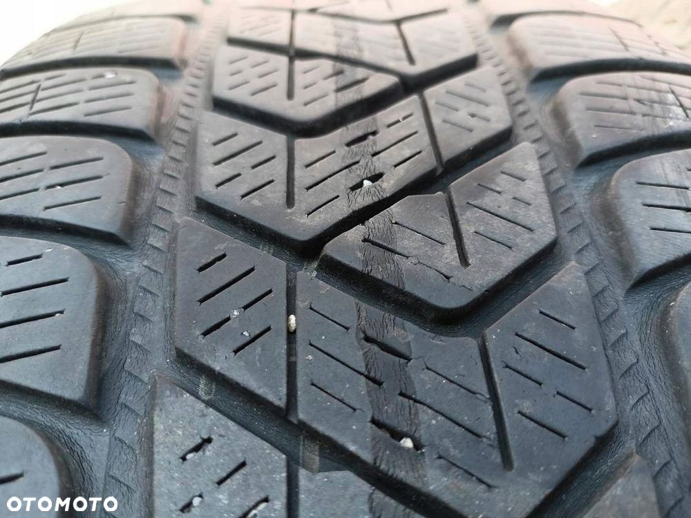 225/55R19 Pirelli Scorpion Winter para opon zima 5,9mm - 5