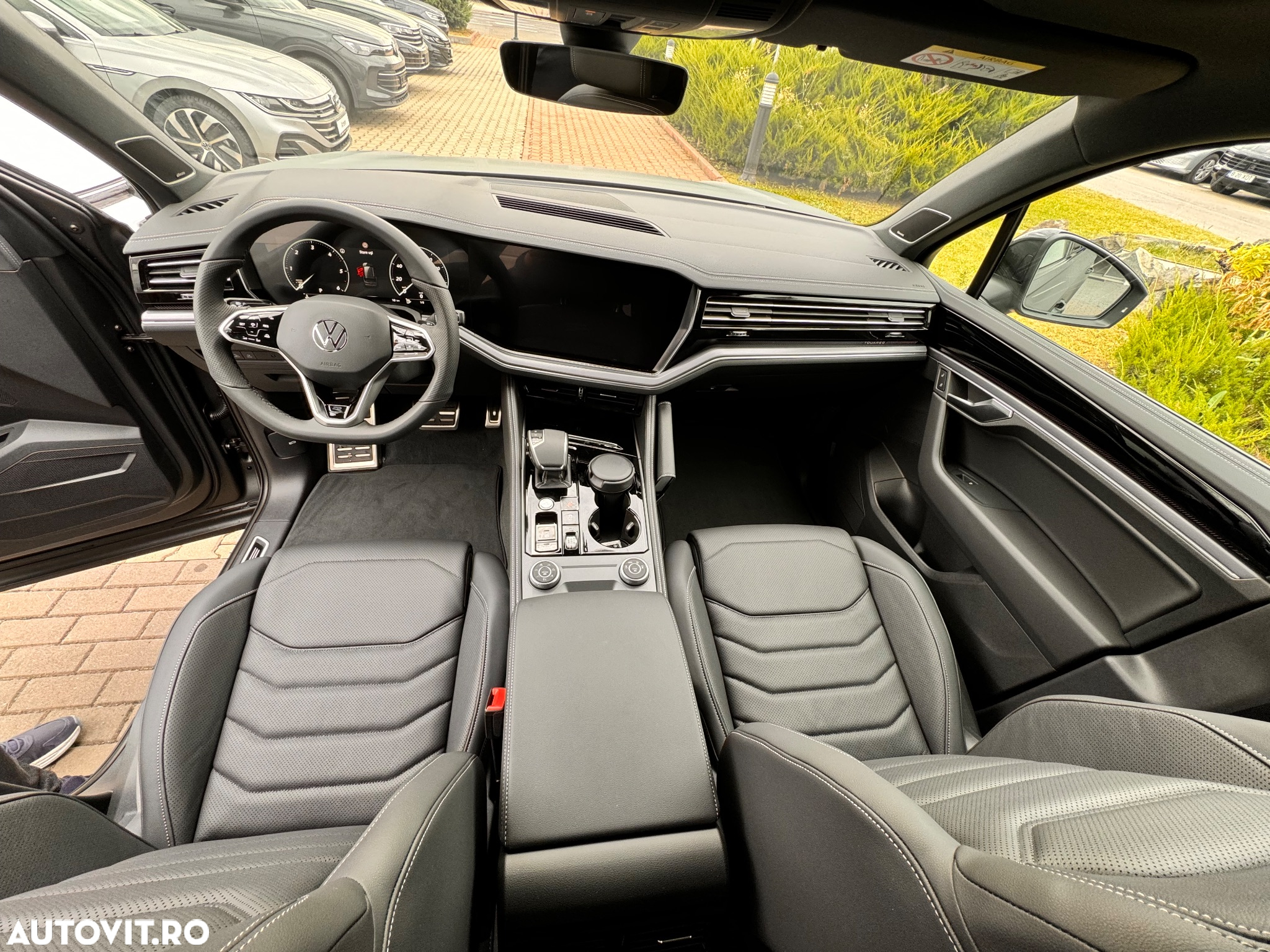 Volkswagen Touareg V6 TDI 4MOTION R-Line - 18