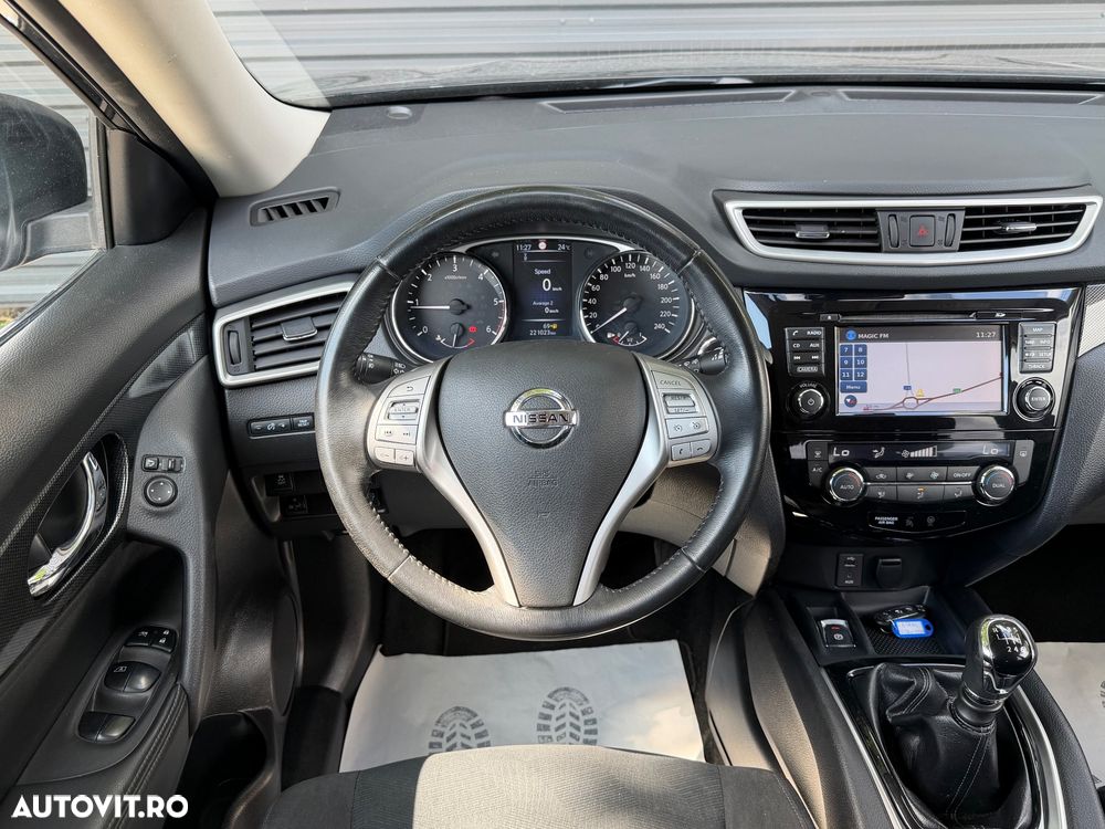 Nissan X-Trail 1.6 dCi N-Connecta - 10