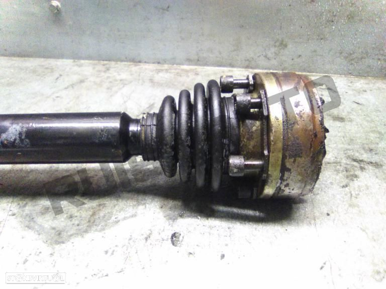 Transmissão Frente Direita  Vw Polo Ii (86c) [1981_1994] 1.1 - 3
