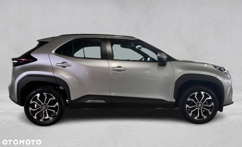 Toyota Yaris Cross 2022 photo 3