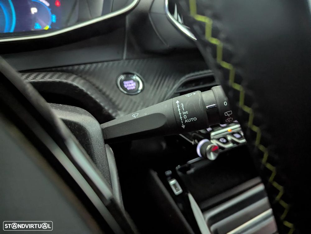 Peugeot e-2008 GT - 12