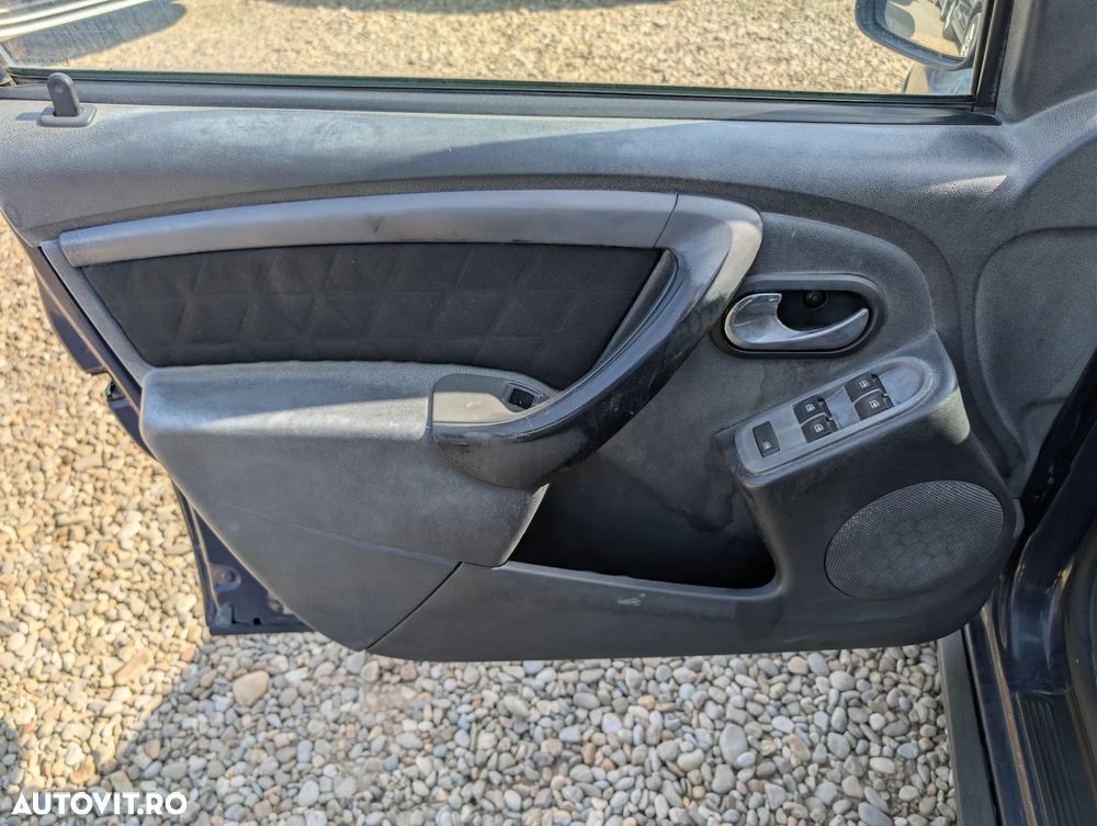 Dacia Duster 1.5 dCi 4x4 Ambiance - 10