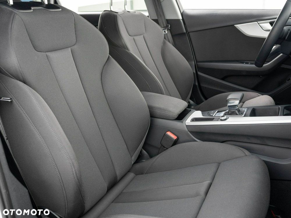 Audi A4 Avant 35 TFSI mHEV S tronic - 31