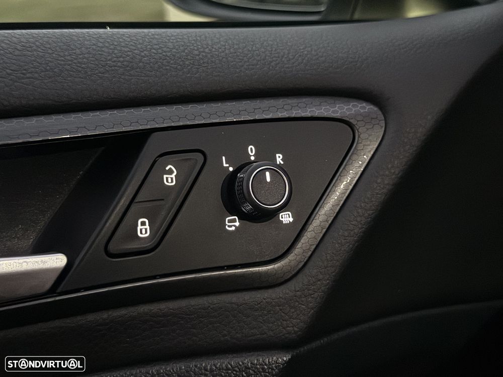 VW Golf GTI 2.0 TSI OPF DSG Performance - 27