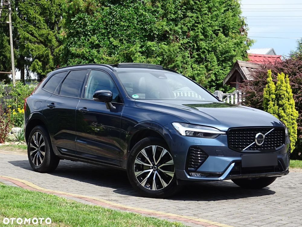 Volvo XC 60 B4 D Plus Dark - 3