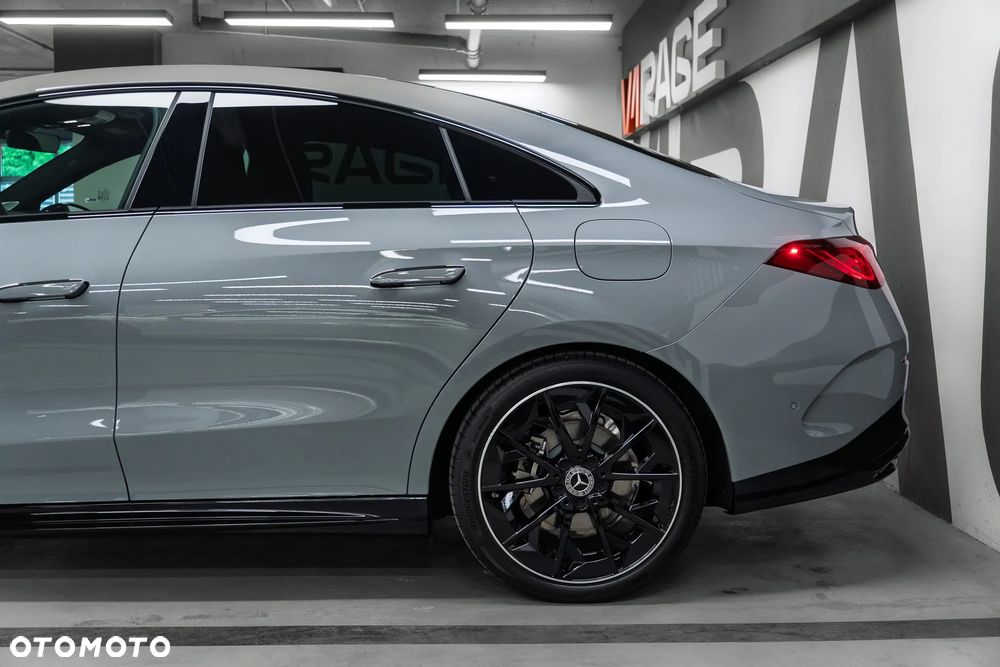 Mercedes-Benz CLA - 4