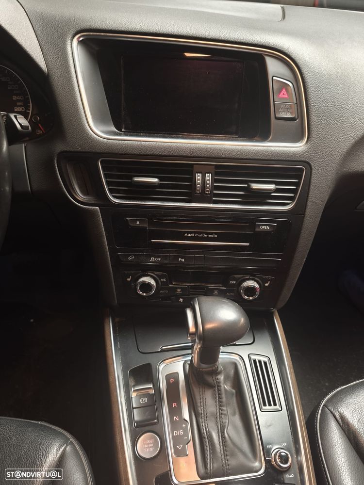 Audi Q5 2.0 TFSI quattro S-line Tiptronic - 12