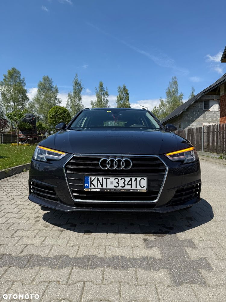 Audi A4 Avant 40 TDI S tronic - 1