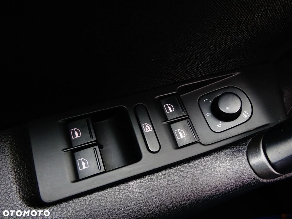Volkswagen Passat - 18