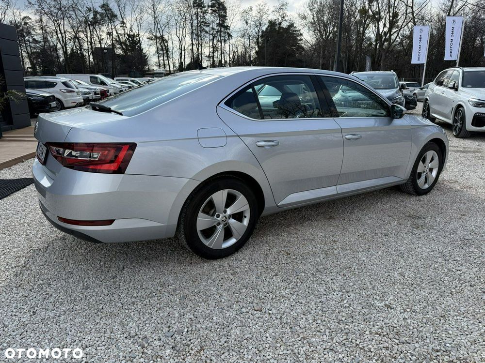 Skoda Superb 2.0 TDI 4x4 Style DSG - 7