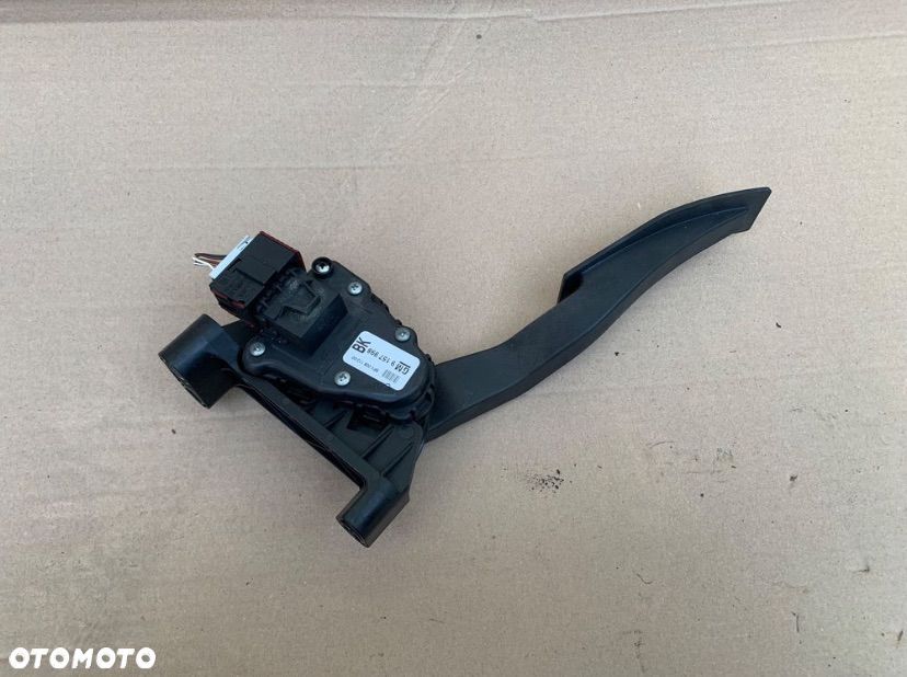 9157998 potencjometr padał gazu Opel astra h 3 III zafira b