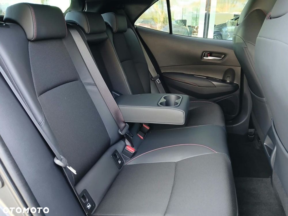Toyota Corolla 1.8 Hybrid GR Sport - 23