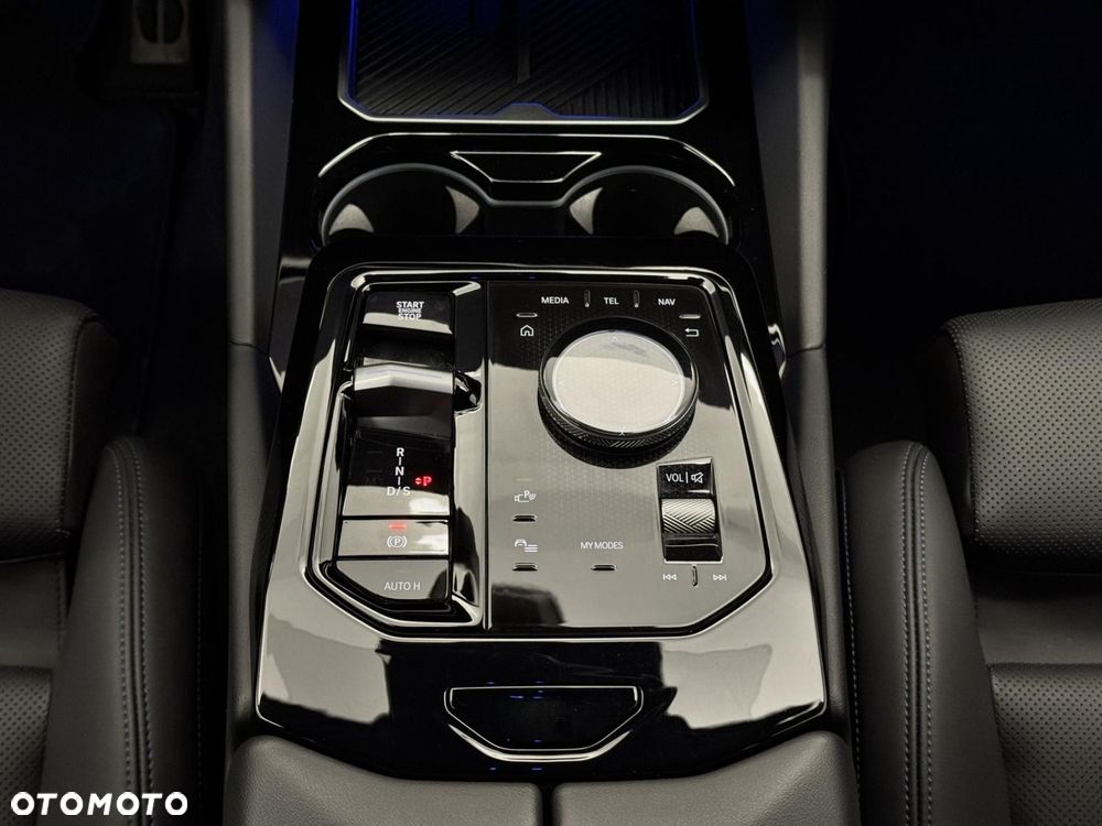 BMW Seria 5 - 32